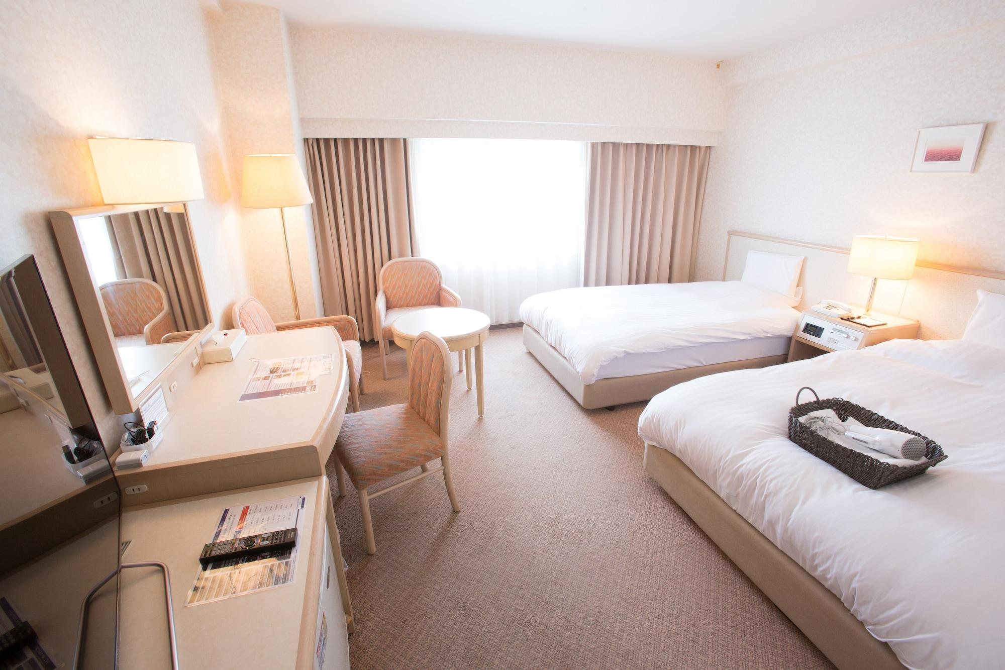 Toyama Chitetsu Hotel المظهر الخارجي الصورة